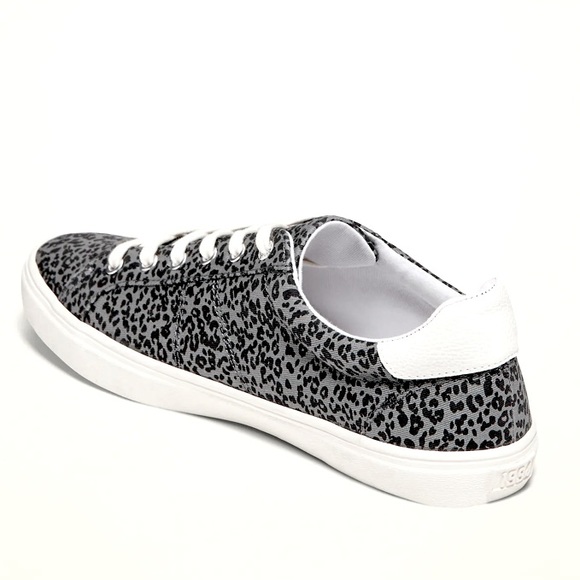 NWT Old Navy leopard print sneakers - Picture 3 of 5